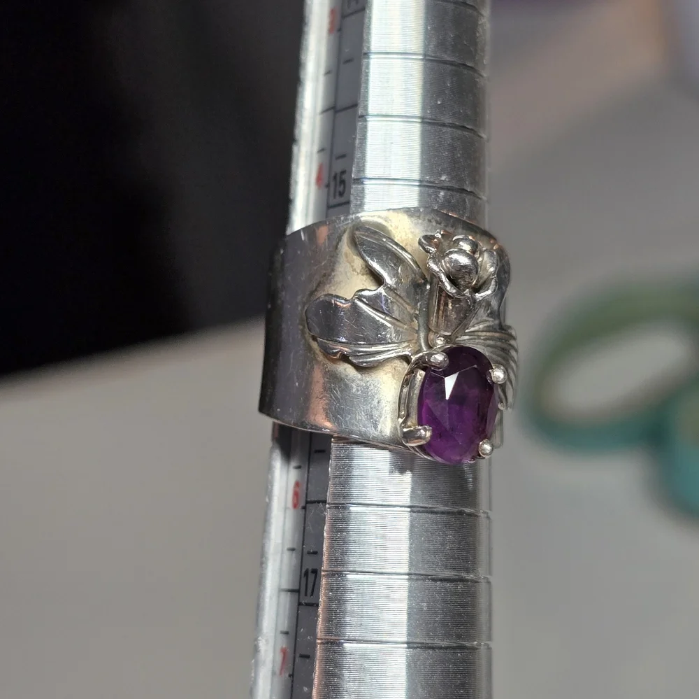 *PRICE DROP!! Vintage Sterling Silver Ring Ameythst Gemstone Size 5 - Picture 4 of 5
